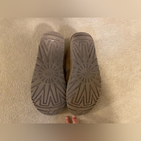 Neumal Ugg Shoe - Picture 3 of 9